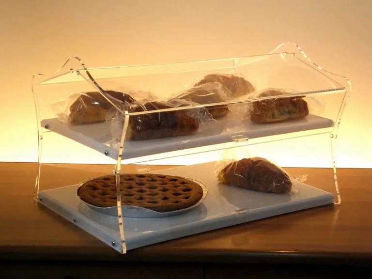 Vetrina per brioches in plexiglass realizzata da LGPLAST — foto 3