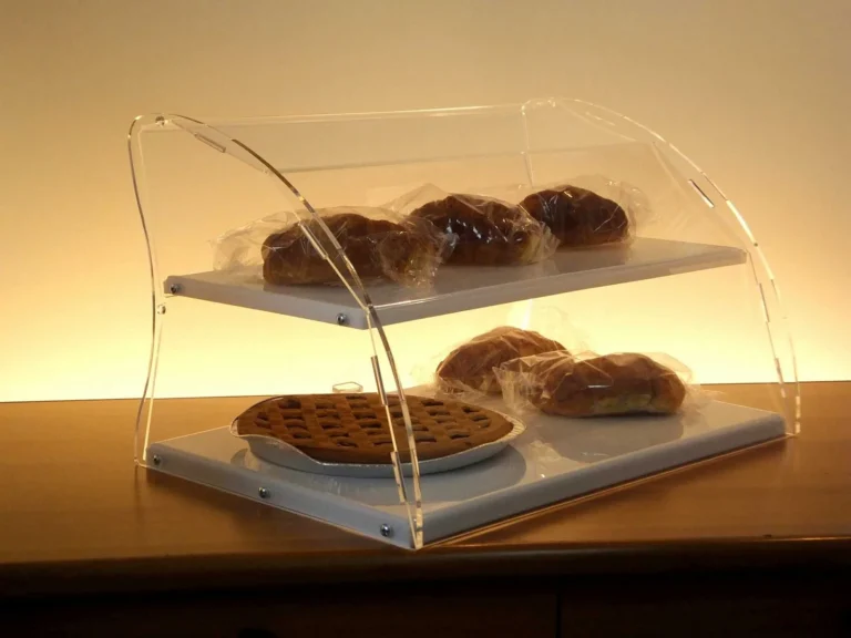 Vetrina per brioches in plexiglass realizzata da LGPLAST — foto 5