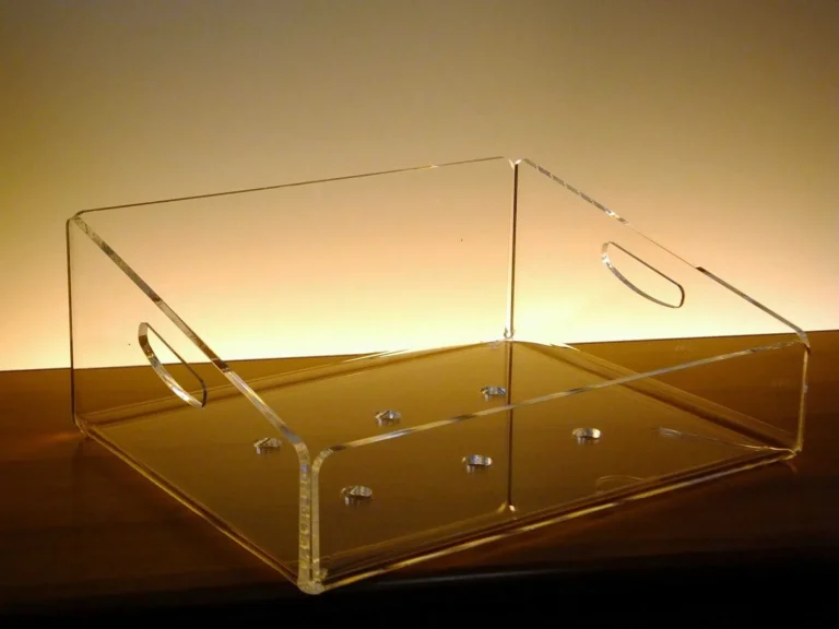 Vetrina per brioches in plexiglass realizzata da LGPLAST — foto 9