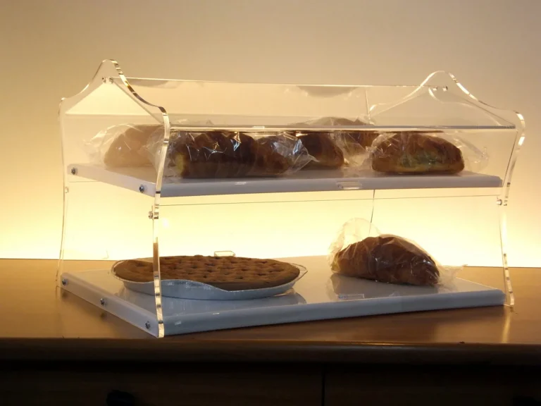 Vetrina per brioches in plexiglass a due piani, modello Circus