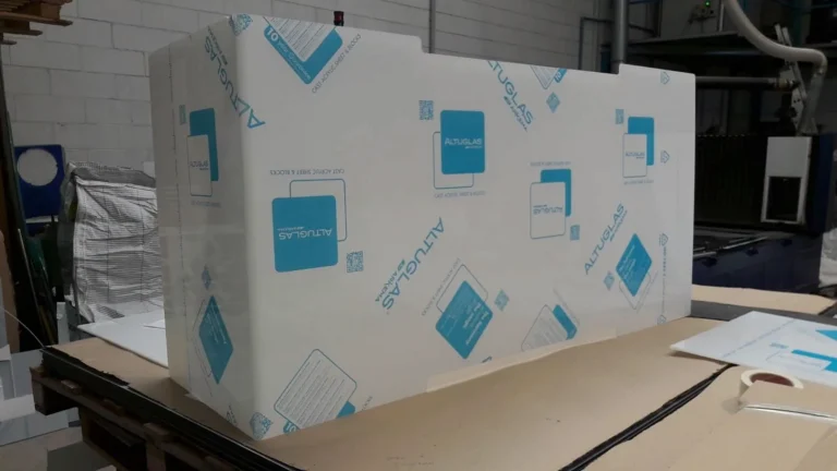 Barriera parafiato in plexiglass realizzata da LGPLAST — foto 22