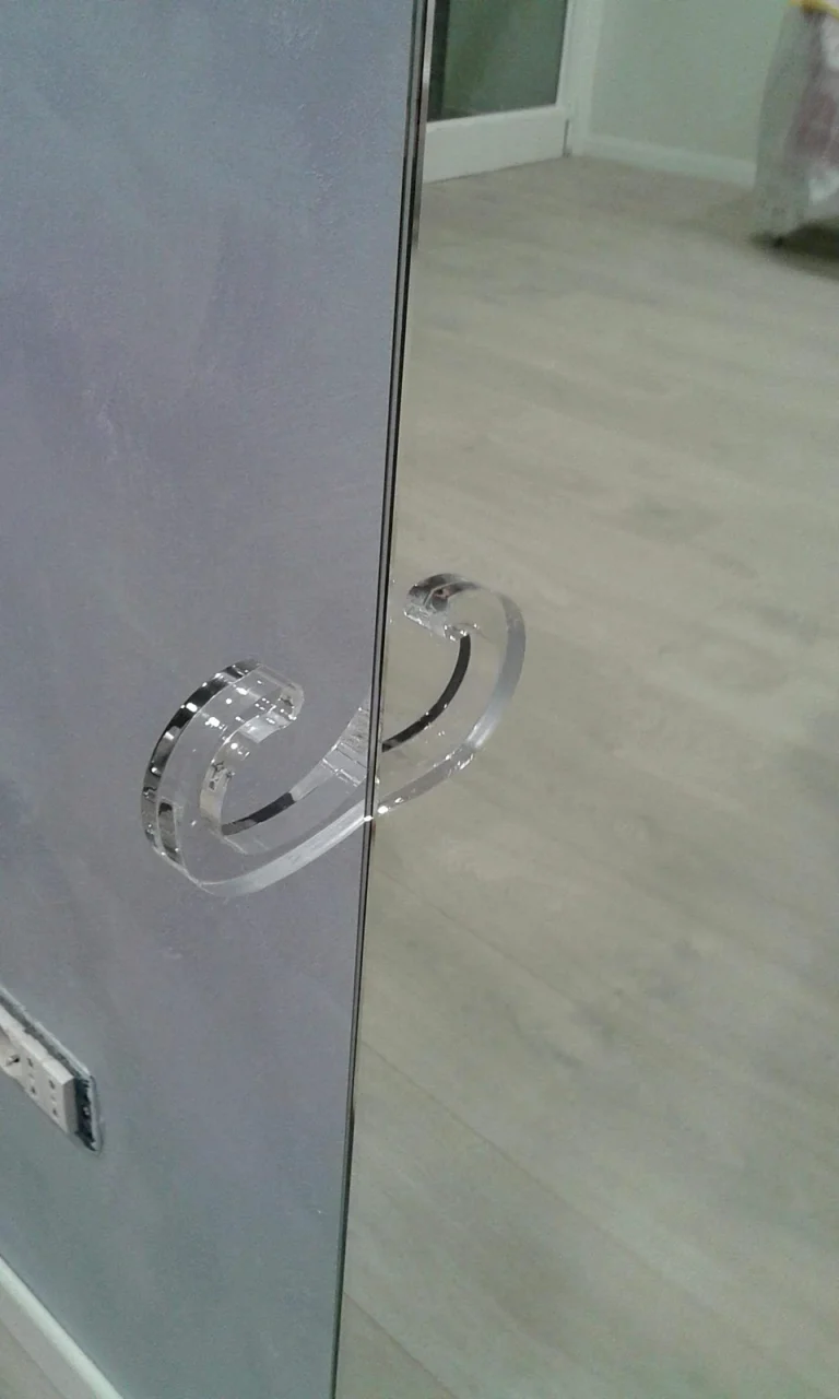 Arredo ed espositori in plexiglass per parrucchieri — LGPLAST — foto 20